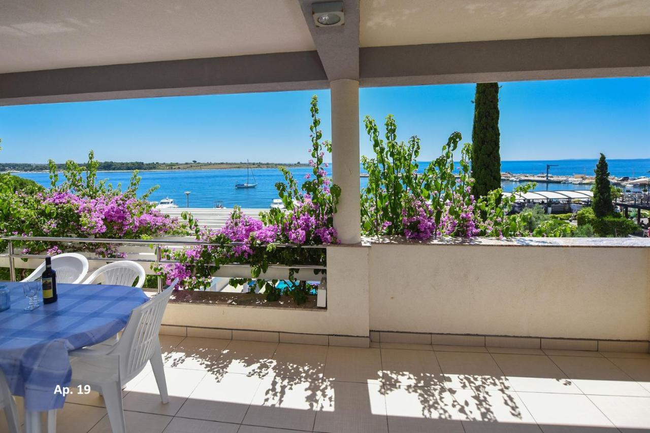Apartments Bella Sky Novalja Exterior photo